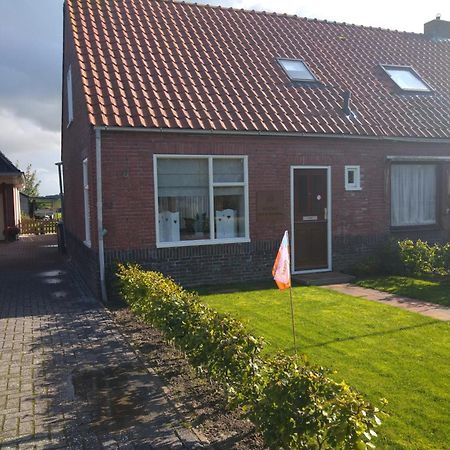 Bed en breakfast Uitrust Lauwerzijl Buitenkant foto