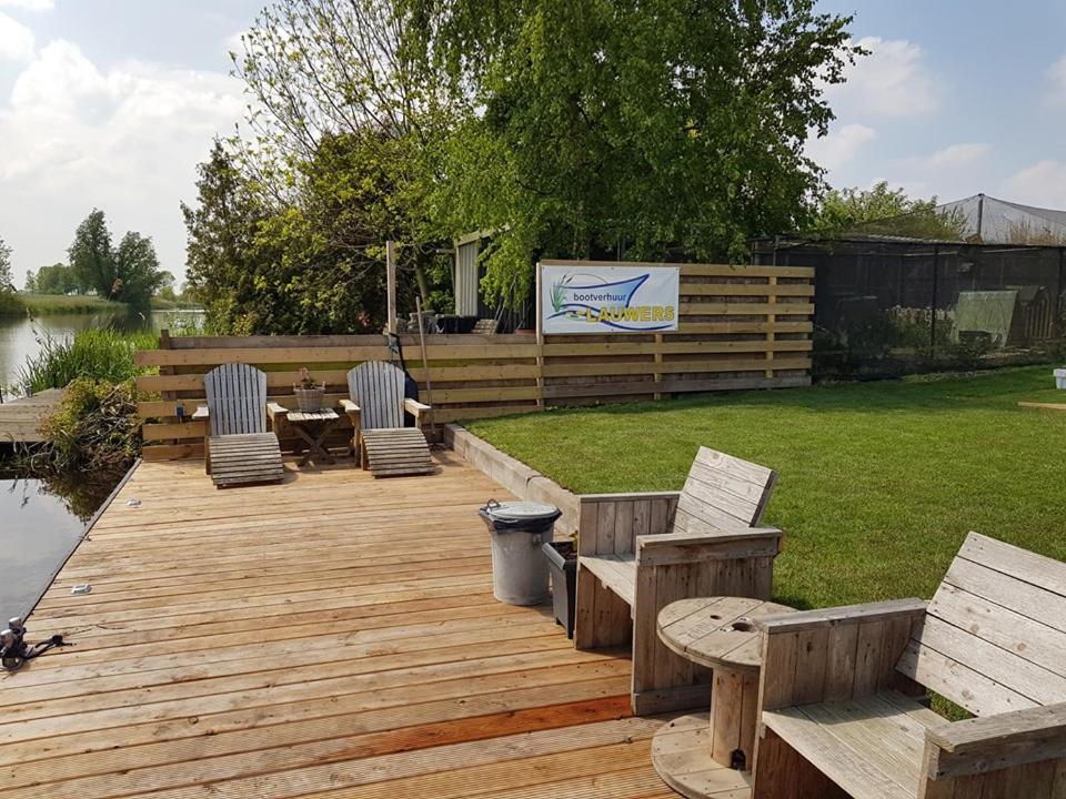 Bed en breakfast Uitrust Lauwerzijl Buitenkant foto