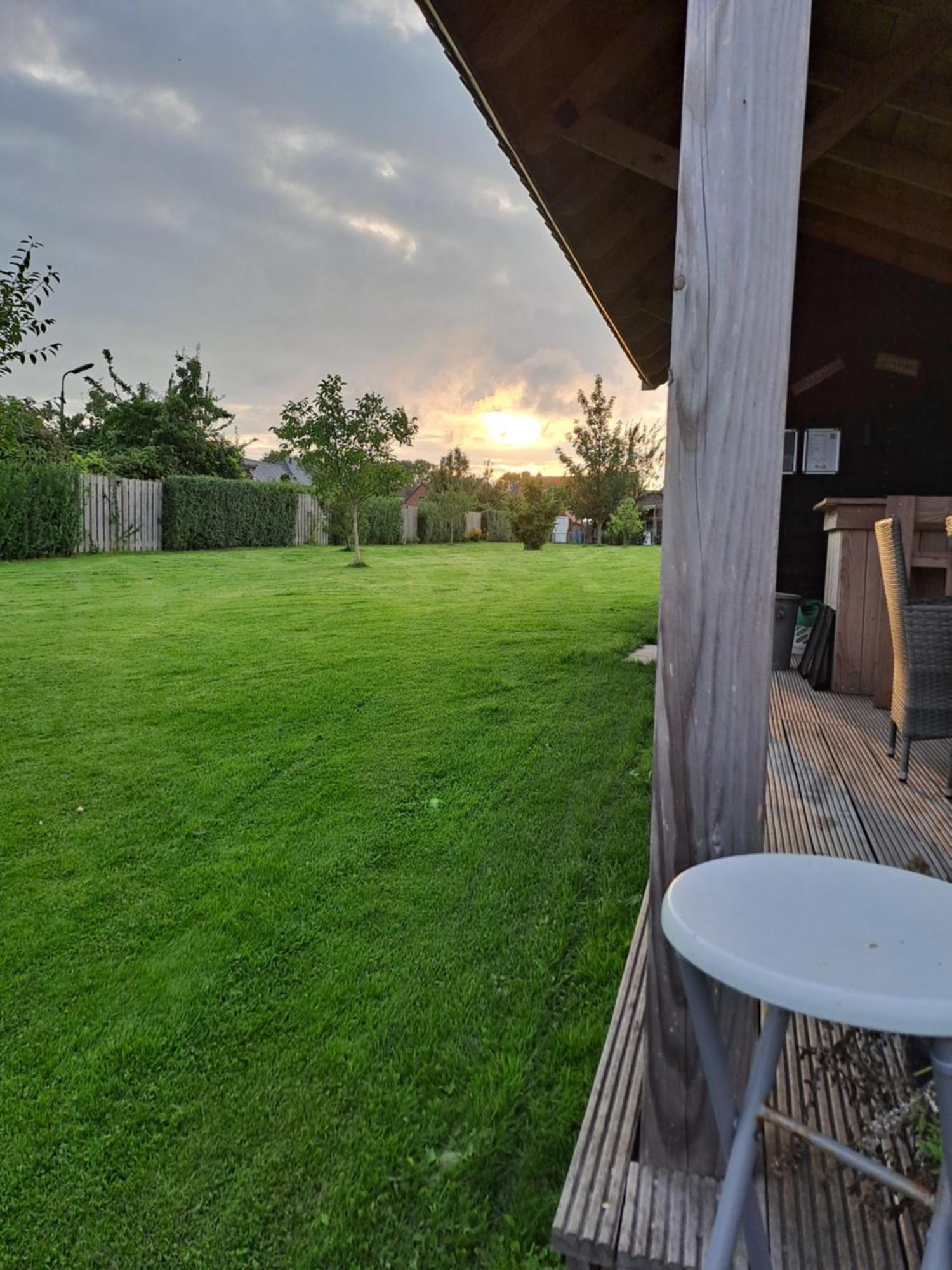 Bed en breakfast Uitrust Lauwerzijl Buitenkant foto